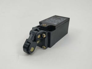 TELEMECANIQUE XCK-P121 Limit Switch with ZCK-Y81