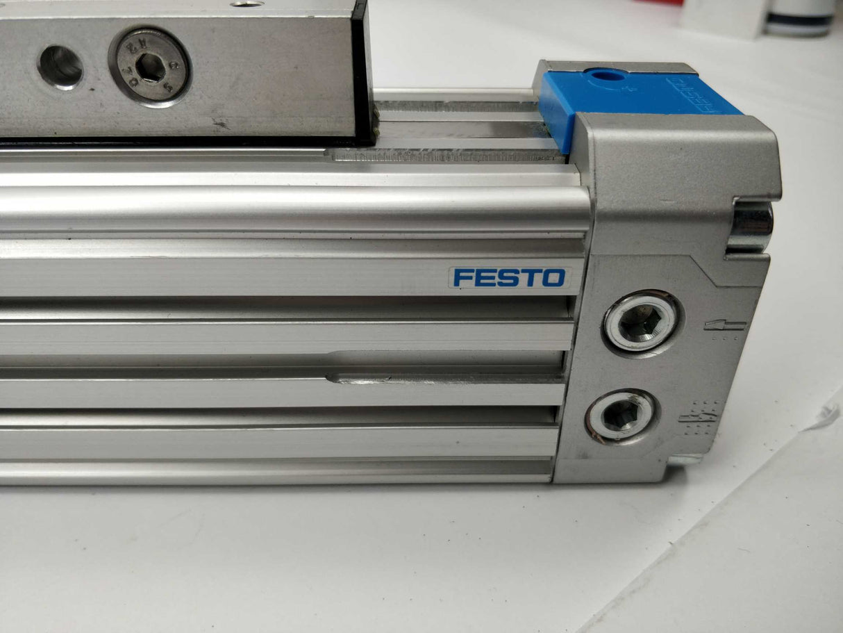 Festo 175136 Pneumatic Splotted Cylinder Linear Drive