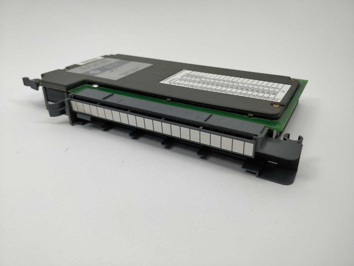 AB 1771-IMD Digital input module, 220VAC