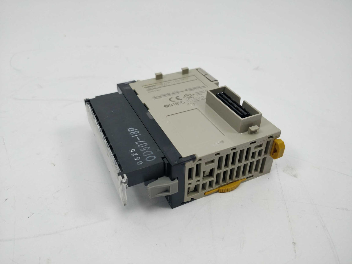 OMRON CJ1W-ID211 Input Unit ID211 24V DC 7mA