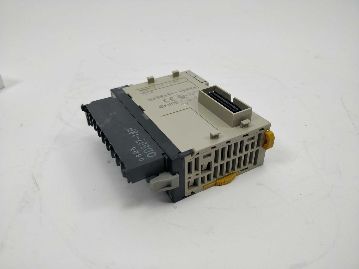 OMRON CJ1W-ID211 Input Unit ID211 24V DC 7mA