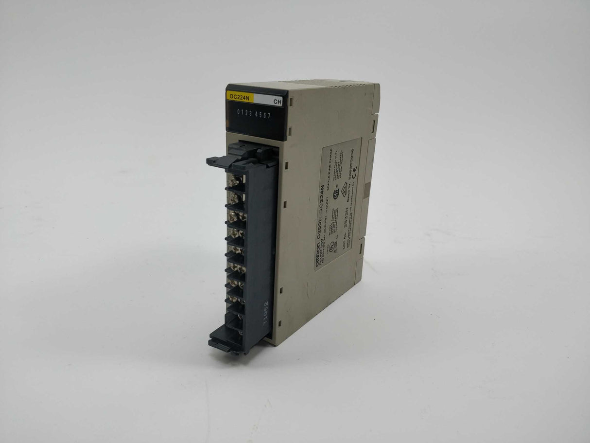 OMRON C200H-OC224N Output Unit