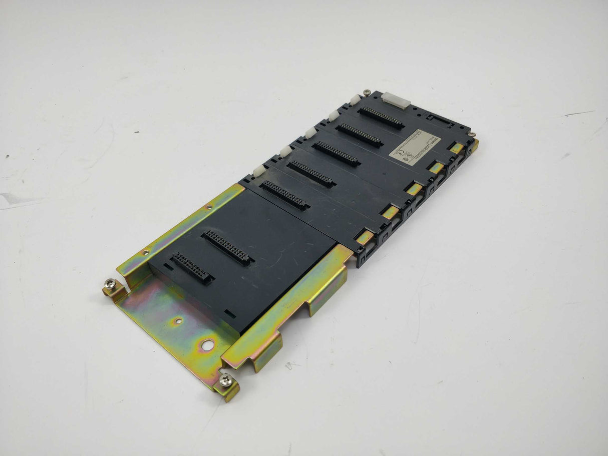 OMRON C200HW-BC051 Base unit Backplane