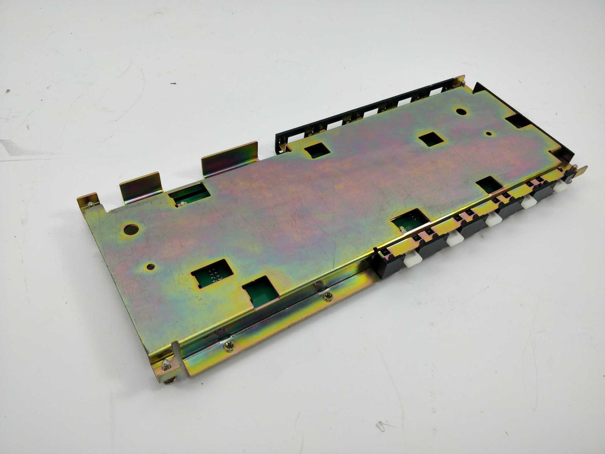 OMRON C200HW-BC051 Base unit Backplane