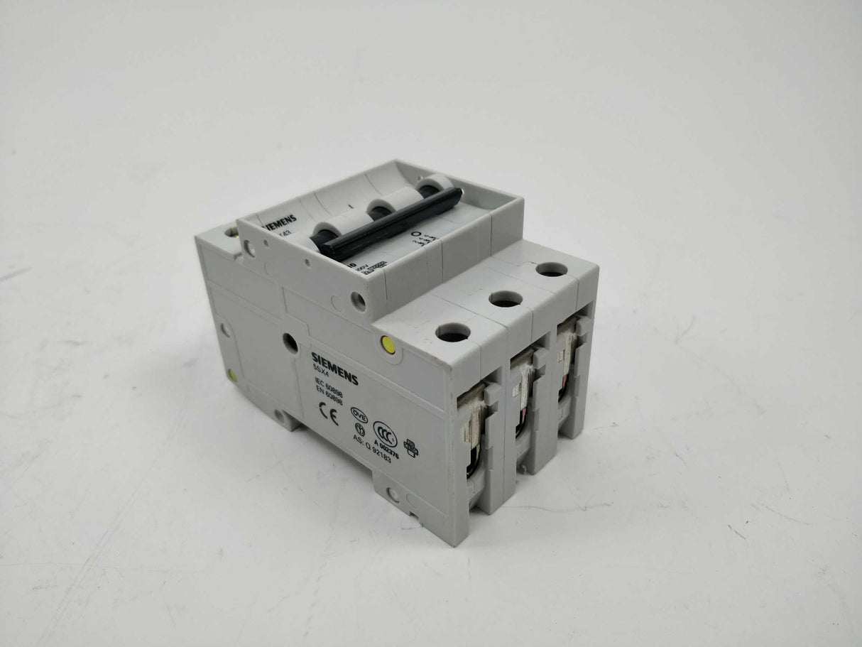 Siemens 5SX43 Circuit Breaker 400V