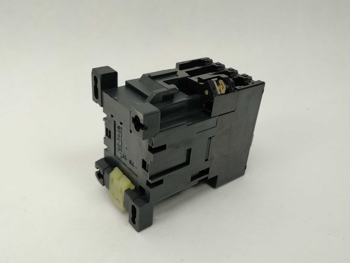 BBC Petercem K40E Contactor. 230V AC