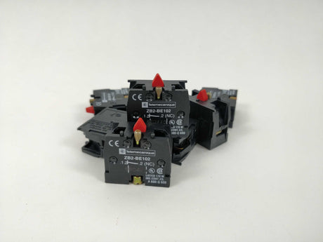 TELEMECANIQUE ZB2-BE102 Single contact block. 8 Pcs