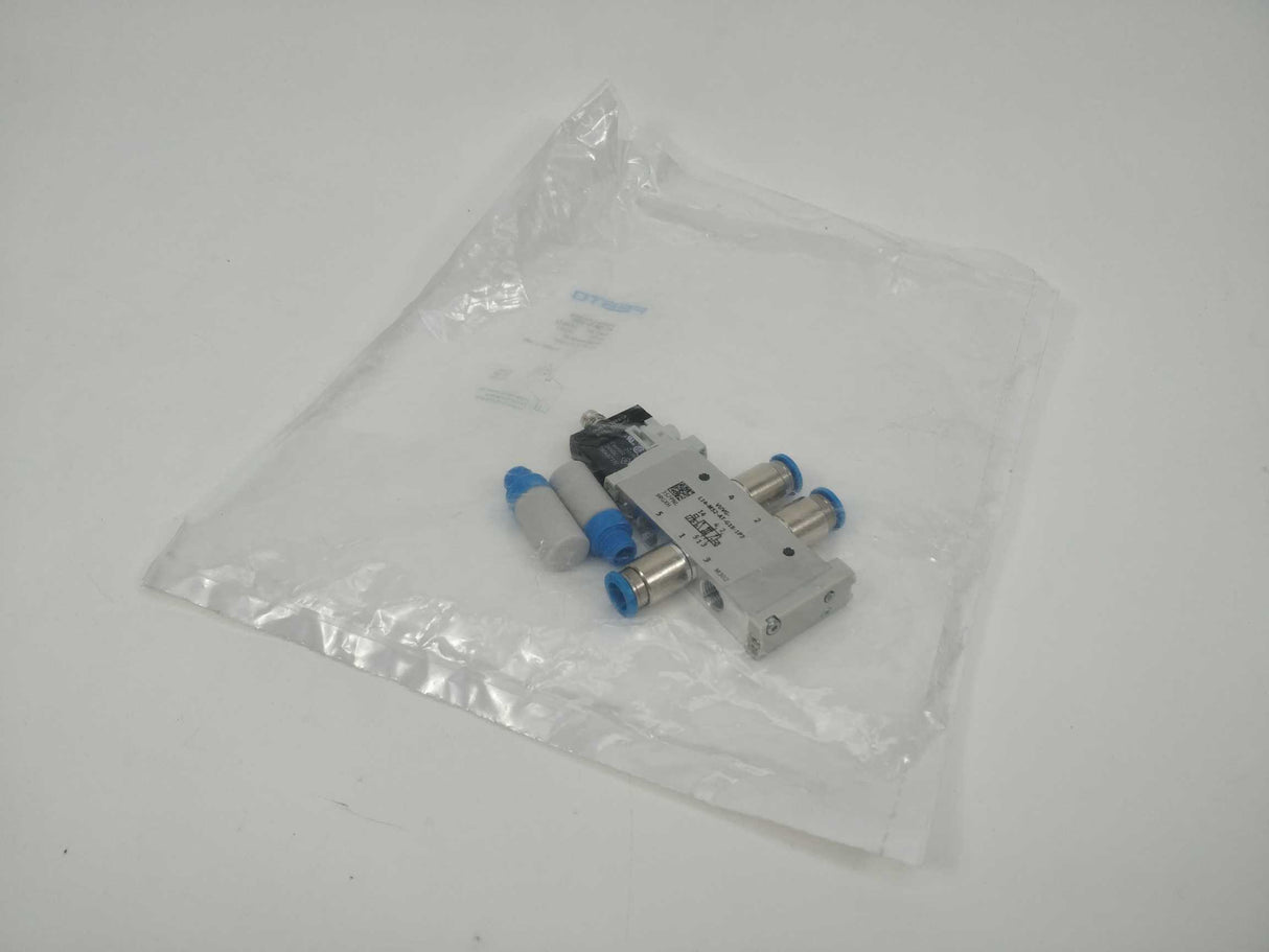 Festo VUVG-L14-M52-AT-Q8-U-1R8L Universal Directional Control Valves