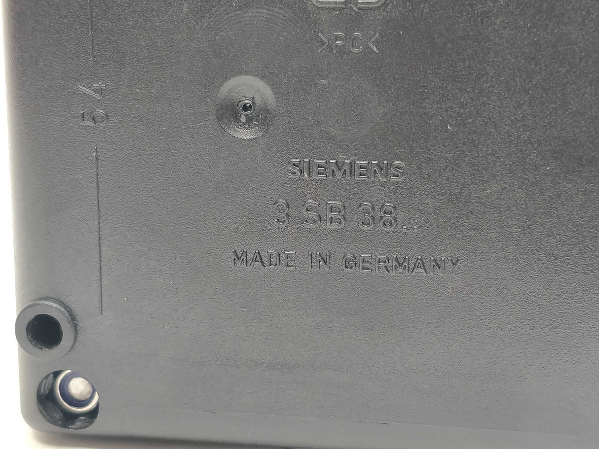 Siemens 3SB38 Emergency Stop Push Button