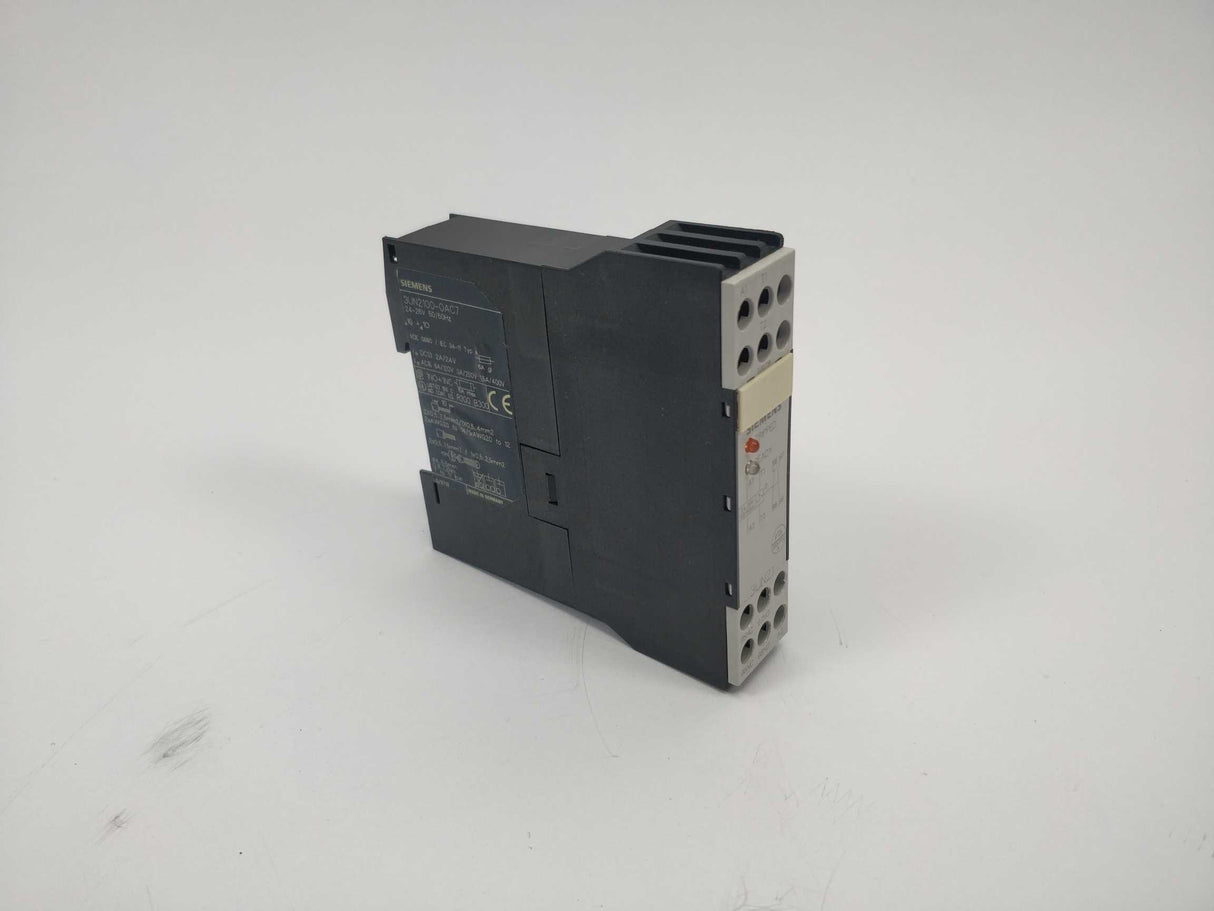 Siemens 3UN2100-0AC7 Thermistor Tripping Unit 24-26V