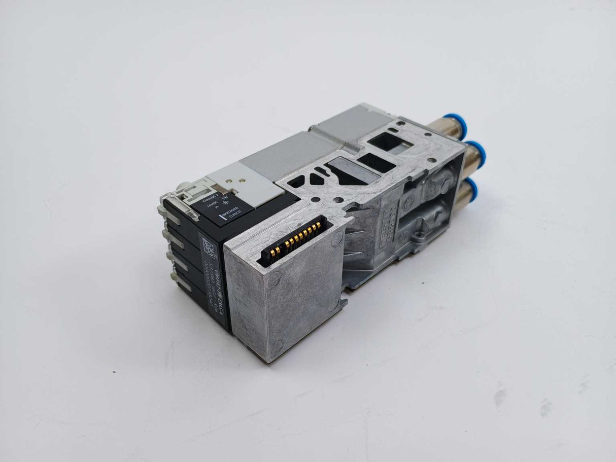 Festo 537983 VMPA2-FB-EMS-4 with 537955, 537962, 538000