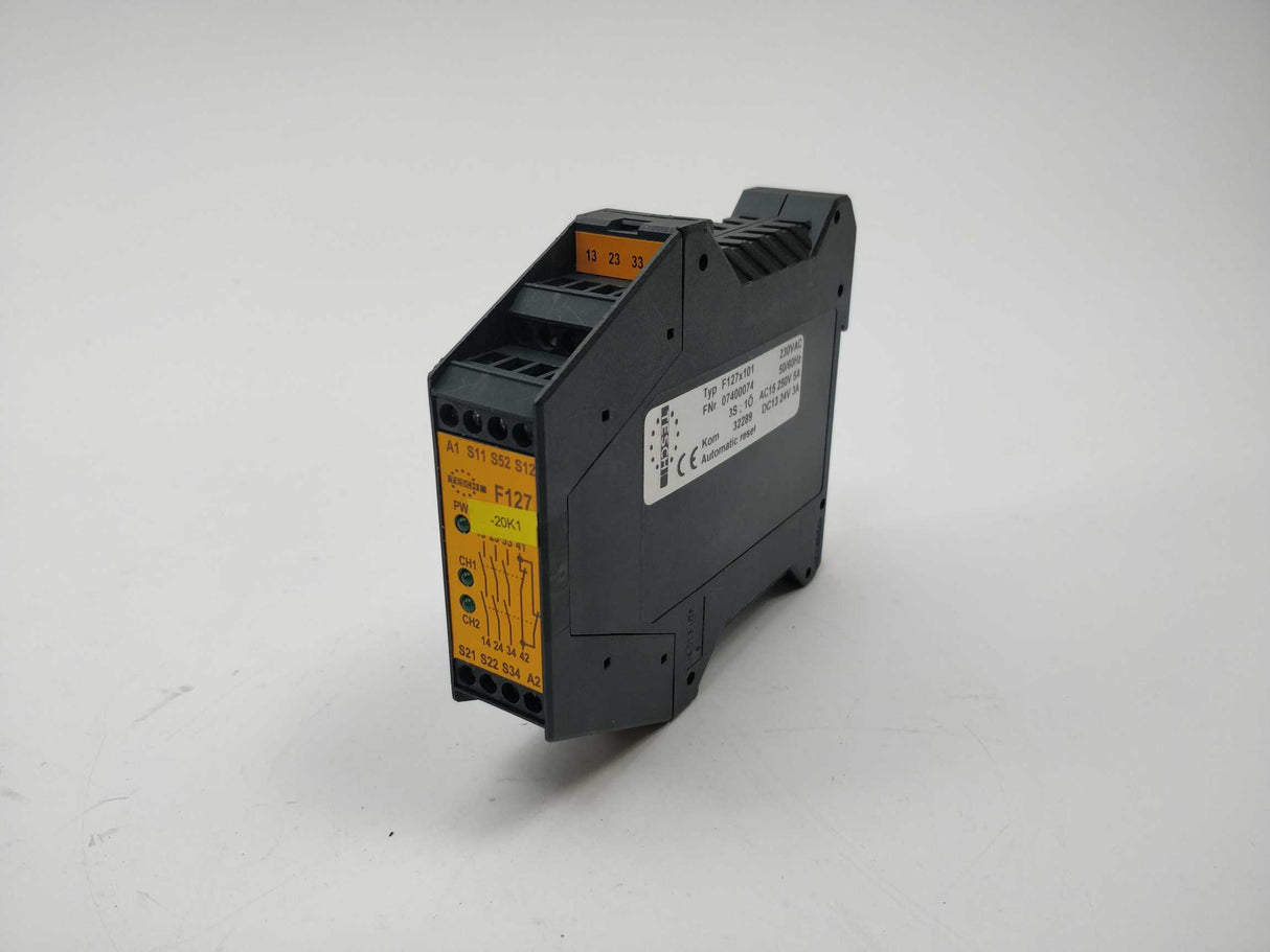 TESCH 07400074 F127x101 Safety Relay