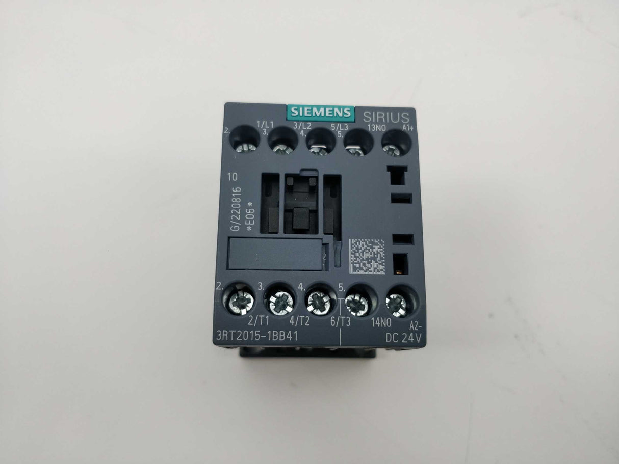 Siemens 3RT2015-1BB41 Power contactor 24V DC.