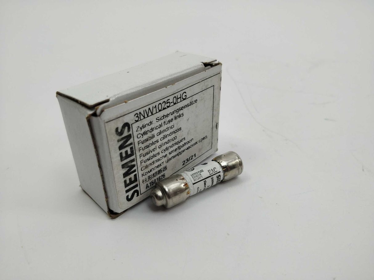 Siemens 3NW1025-0HG SENTRON, Cylindrical Fuse Link. 2,5A AC 600V. 10 Pcs.