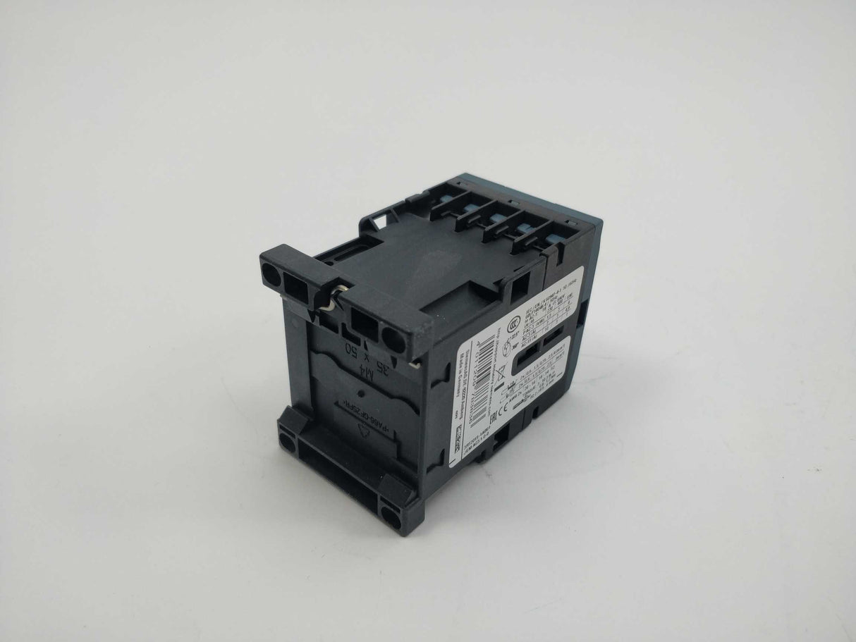 Siemens 3RT2015-1AB01 Power contactor 24 V, 50/60 Hz. AC-3: 7A, 400V, 3kW, 1NO