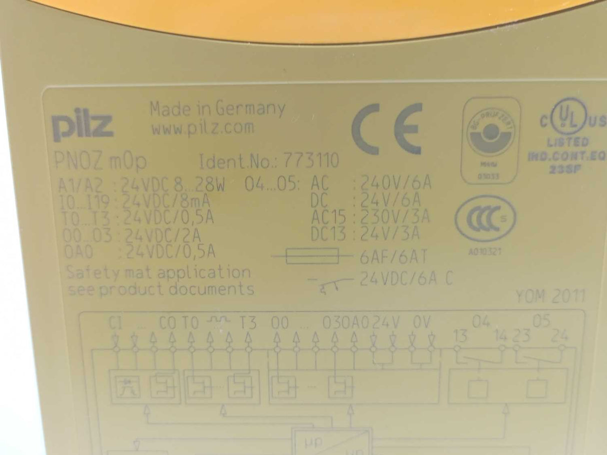 Pilz 773110 PNOZ m0p Safety Controller with 773724