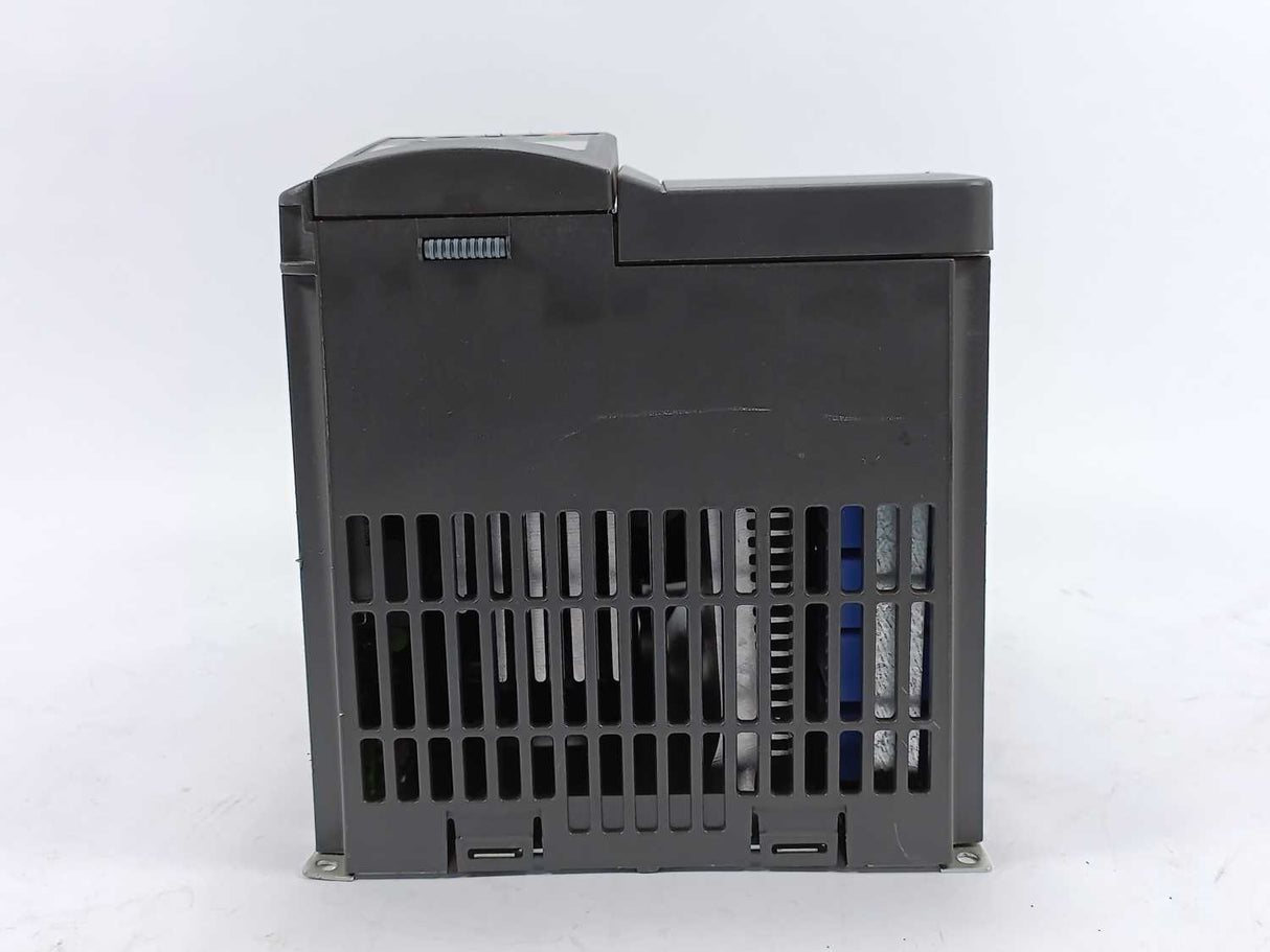 Siemens 6SE6440-2AC23-0CA0 MICROMASTER 440