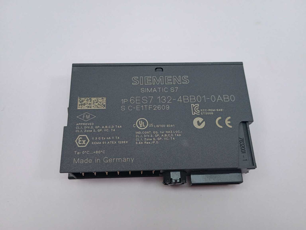 Siemens 6ES7132-4BB01-0AB0 Digital Output Module Pack of 5 Pieces