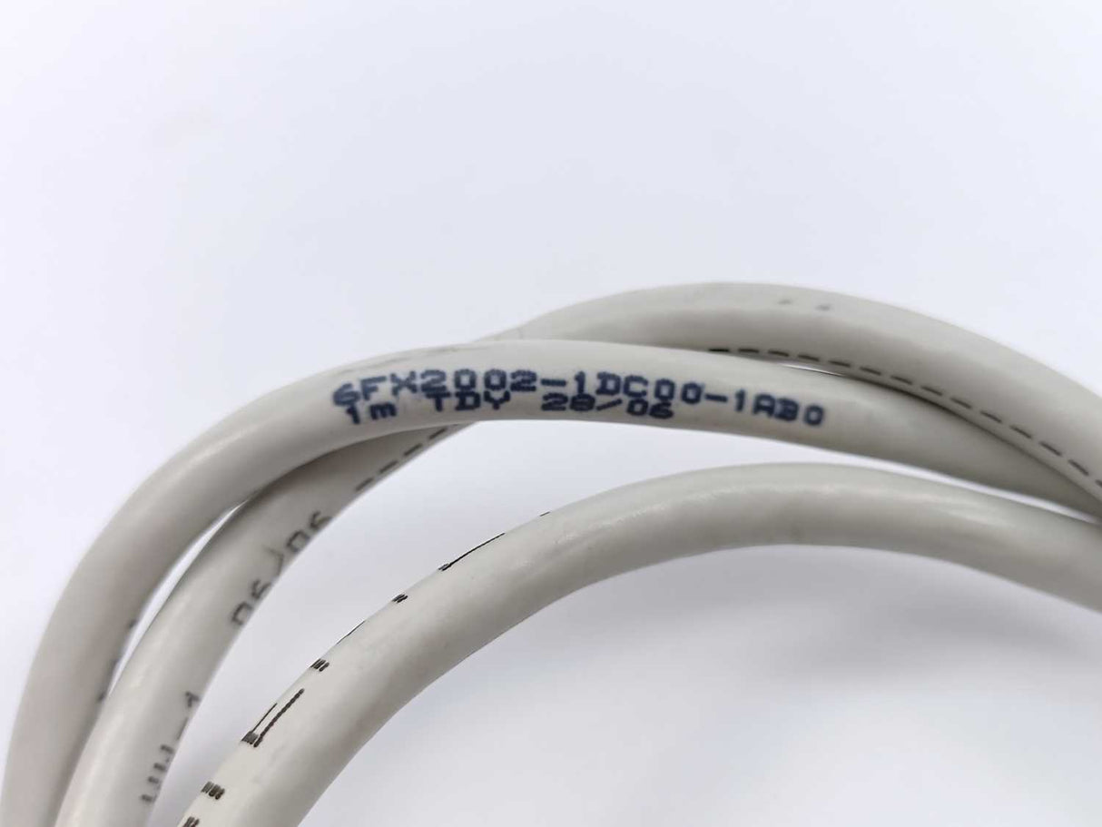 Siemens 6FX2002-1DC00-1AB0 Signal cable pre-assembled. Length: 1m.