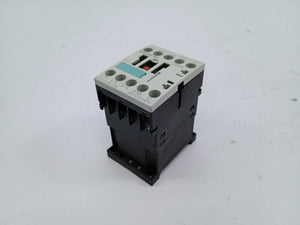 Siemens 3RT1015-1AP01 Power Contactor 230V Coil