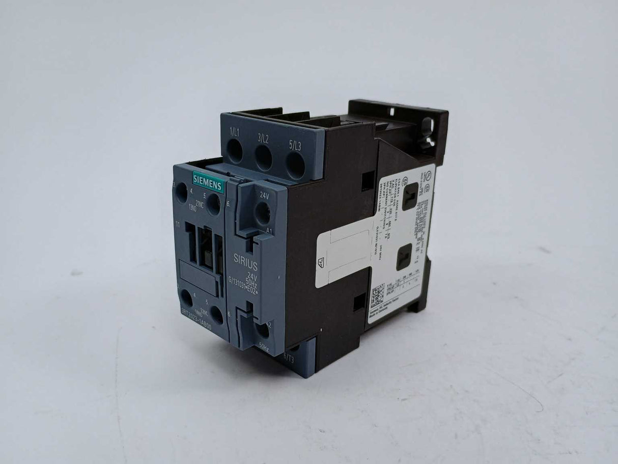 Siemens 3RT2023-1AB00 Power Contactor 24V Coil 50Hz