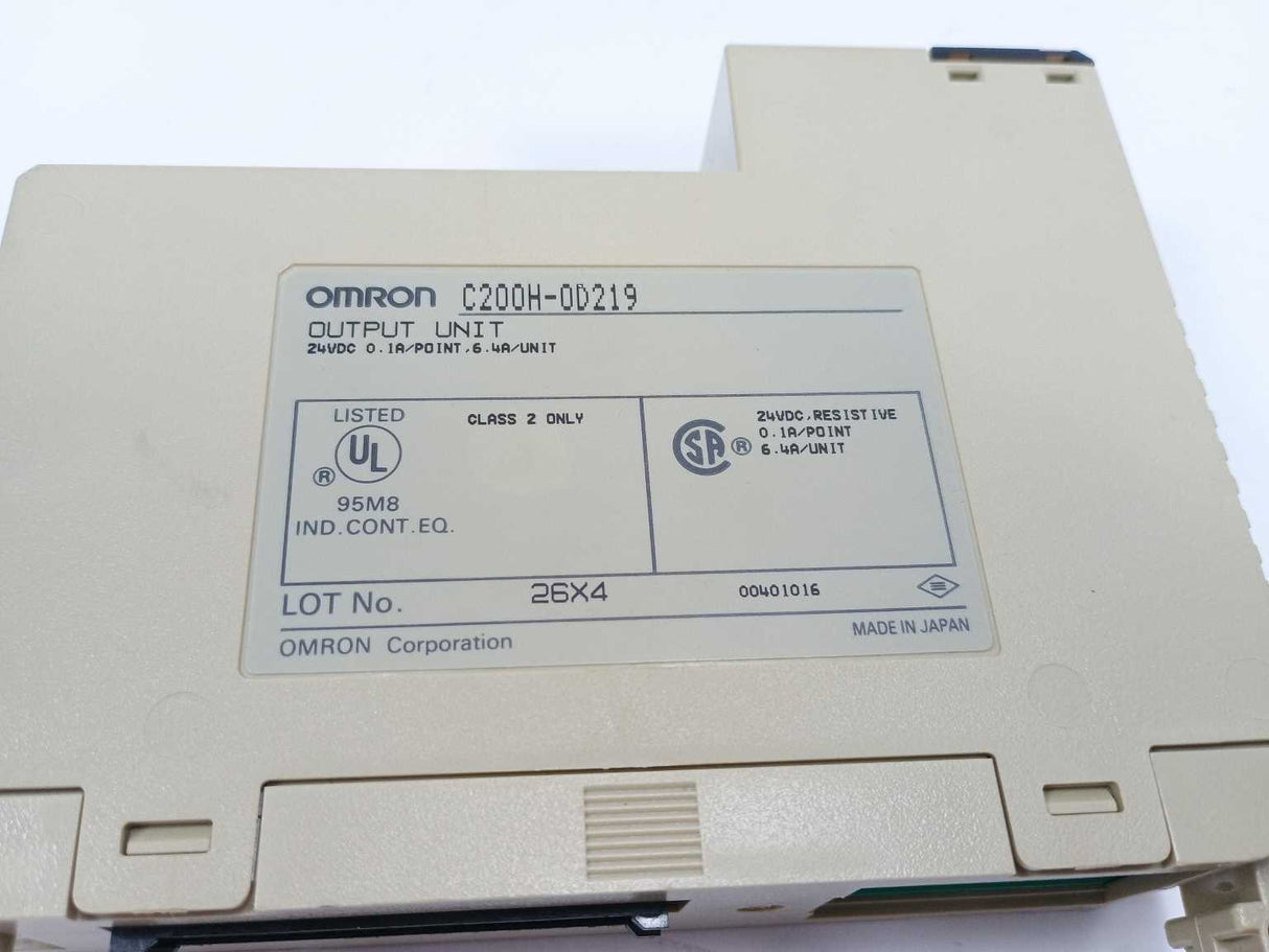 OMRON C200H-OD219 Output unit