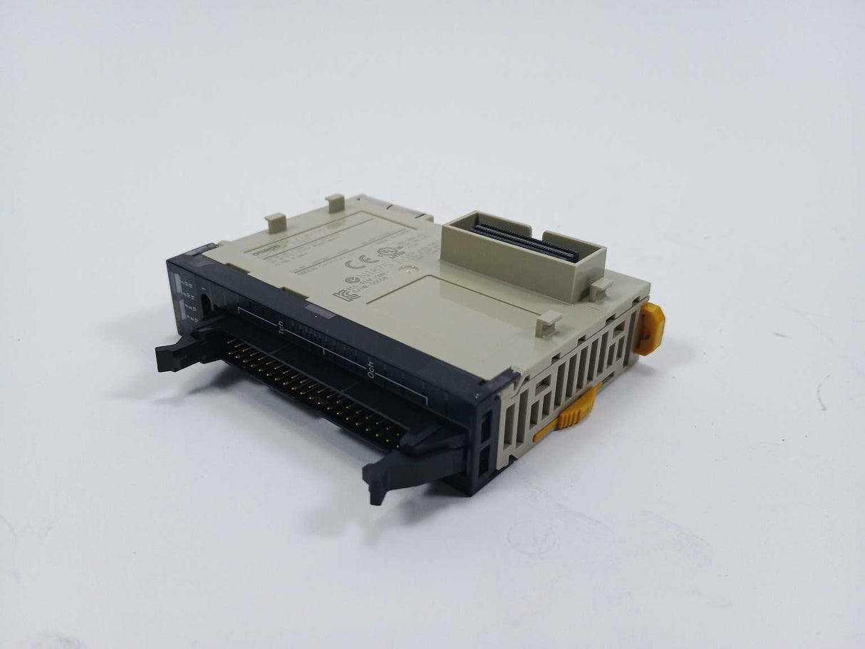 OMRON CJ1W-OD233 Output unit