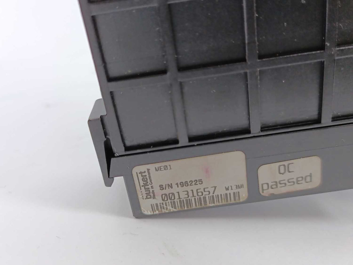 Burkert 8640 Valve Block With 00133012, 00133013 & 00131657