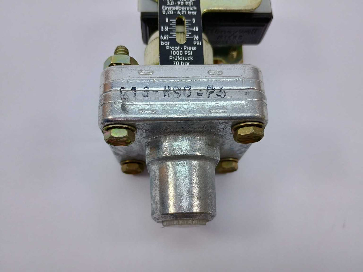 Barksdale E1S-H98-P6 Pressure Switch