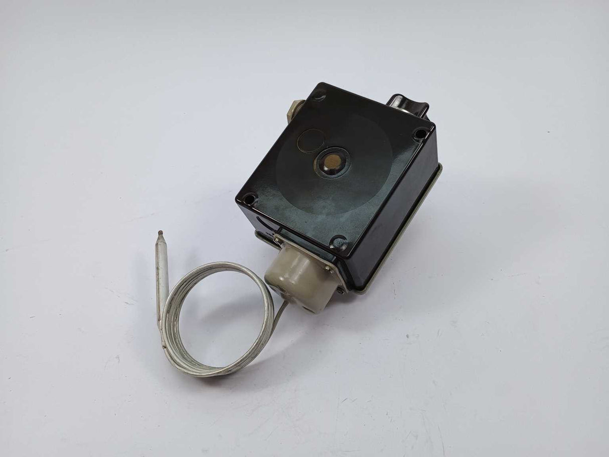 Danfoss 017L003066 THERMOSTAT RT 8L