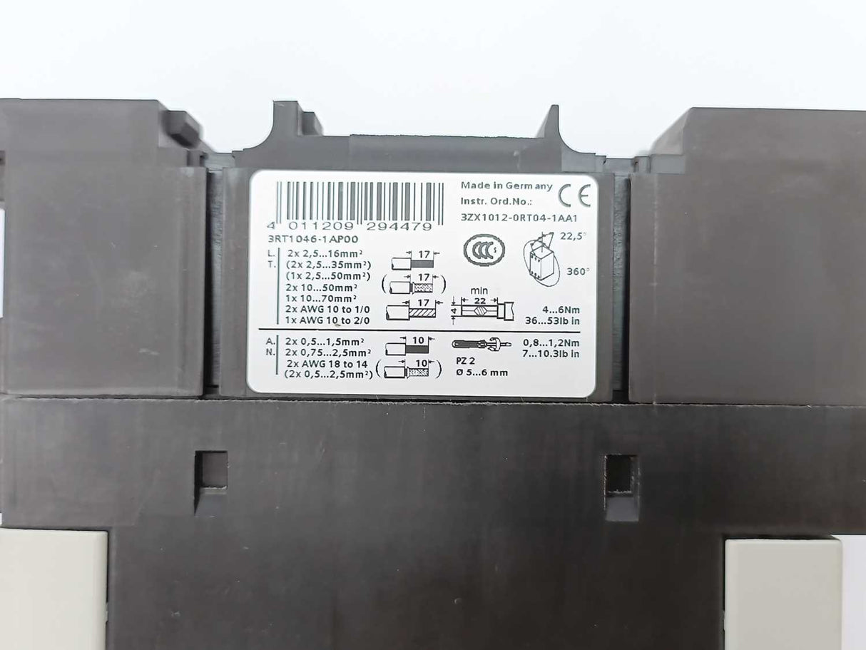 Siemens 3RT1046-1AP00 Sirius, comes with 3RH1921-1LA11