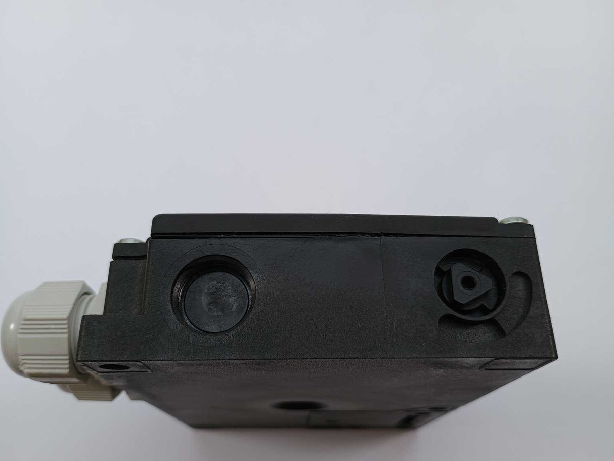 Schmersal AZM 161SK-24rka-024 M16 Solenoid Interlock