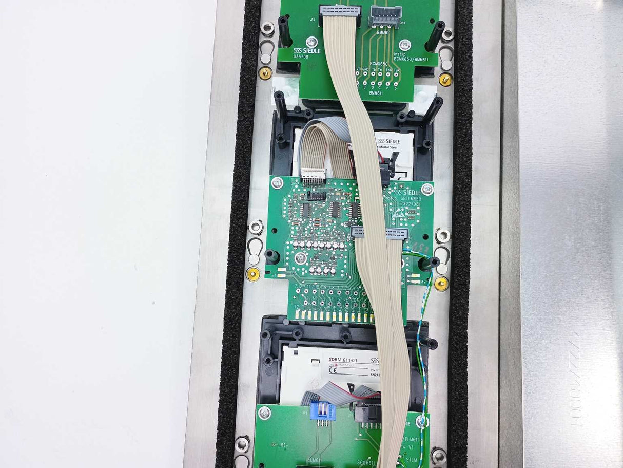 Siedle Doorbell With BCMC 650-0, SBTLM 650-04, SDRM611-01 Modules