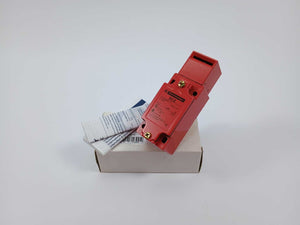 TELEMECANIQUE XCS-A702 Safety Limit Switch