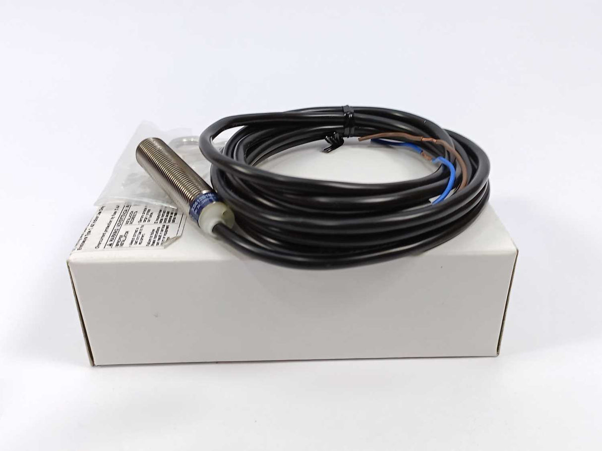 TELEMECANIQUE XS612B1MAL2 Inductive proximity sensor