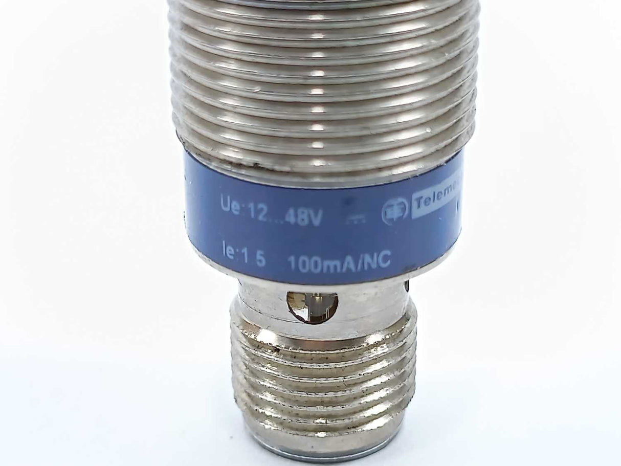 TELEMECANIQUE XS518B1DBM12 Inductive proximity sensor