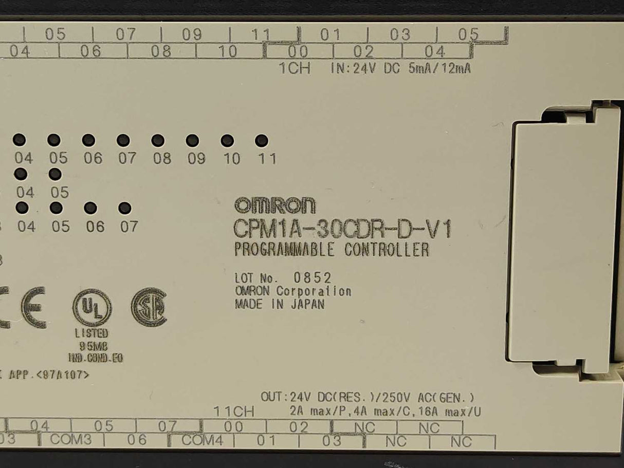 OMRON CPM1A-30CDR-D-V1 Programmable Controller 24VDC 20W