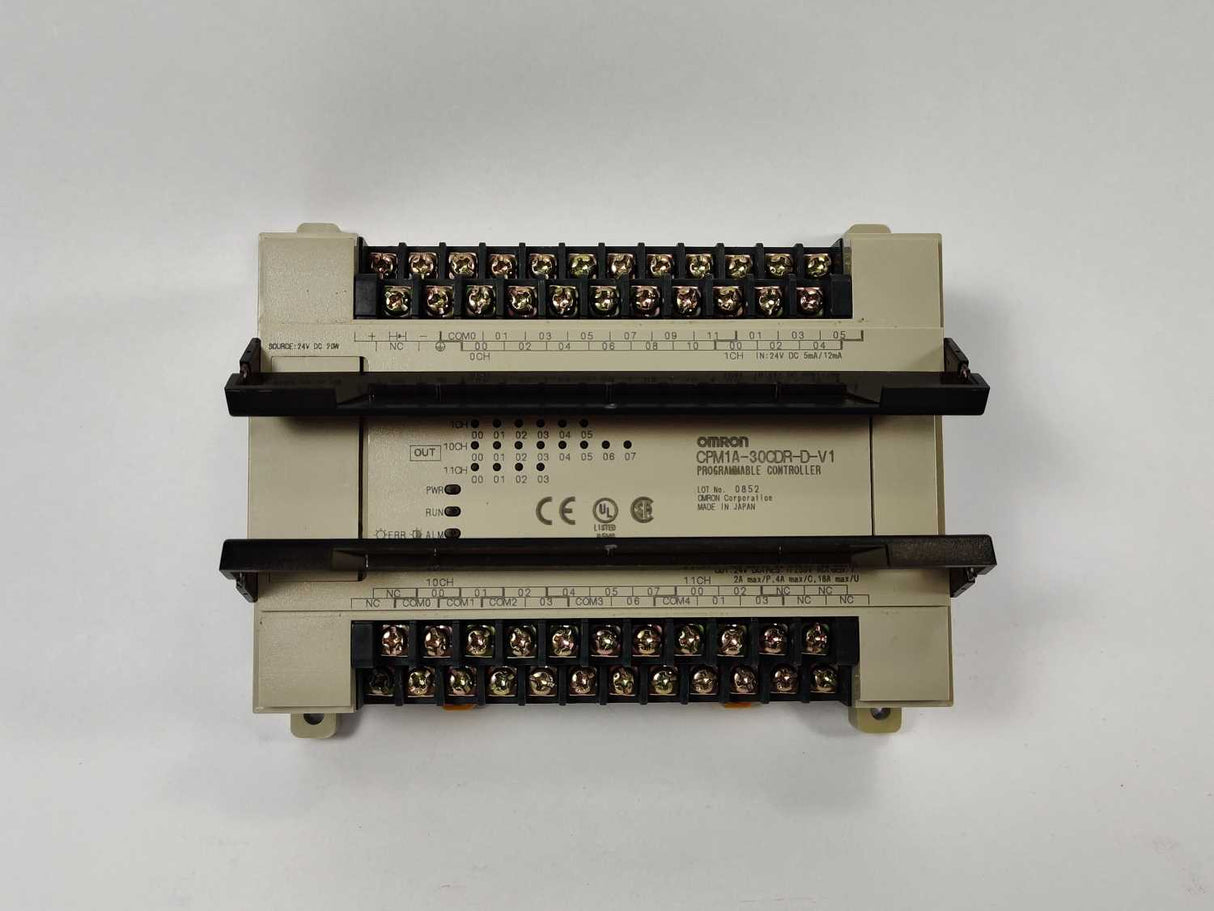 OMRON CPM1A-30CDR-D-V1 Programmable Controller 24VDC 20W