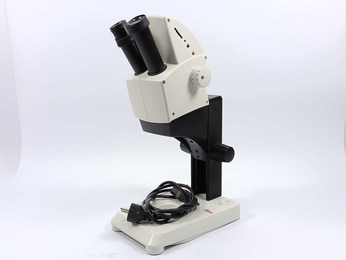 Leica  10450500 EZ4HD Microscope w/ Power Cable