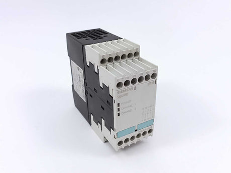 Siemens 3TK2825-1AJ20 Safety Relay