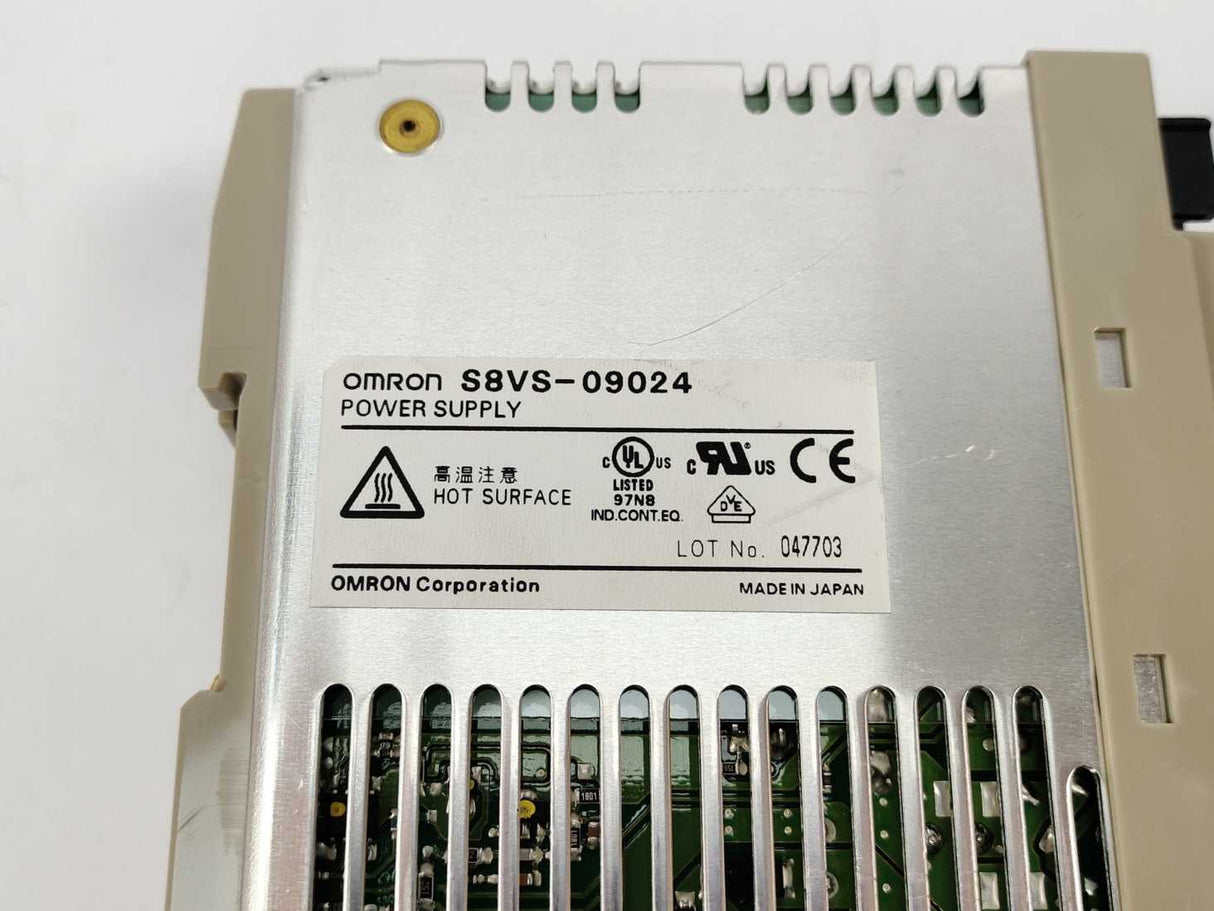 OMRON S8VS-09024 Out 24V 3,75A  Power Supply