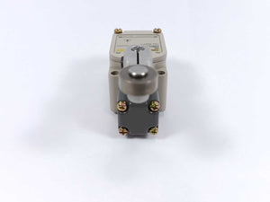 OMRON WL CA2-G Limit Switch