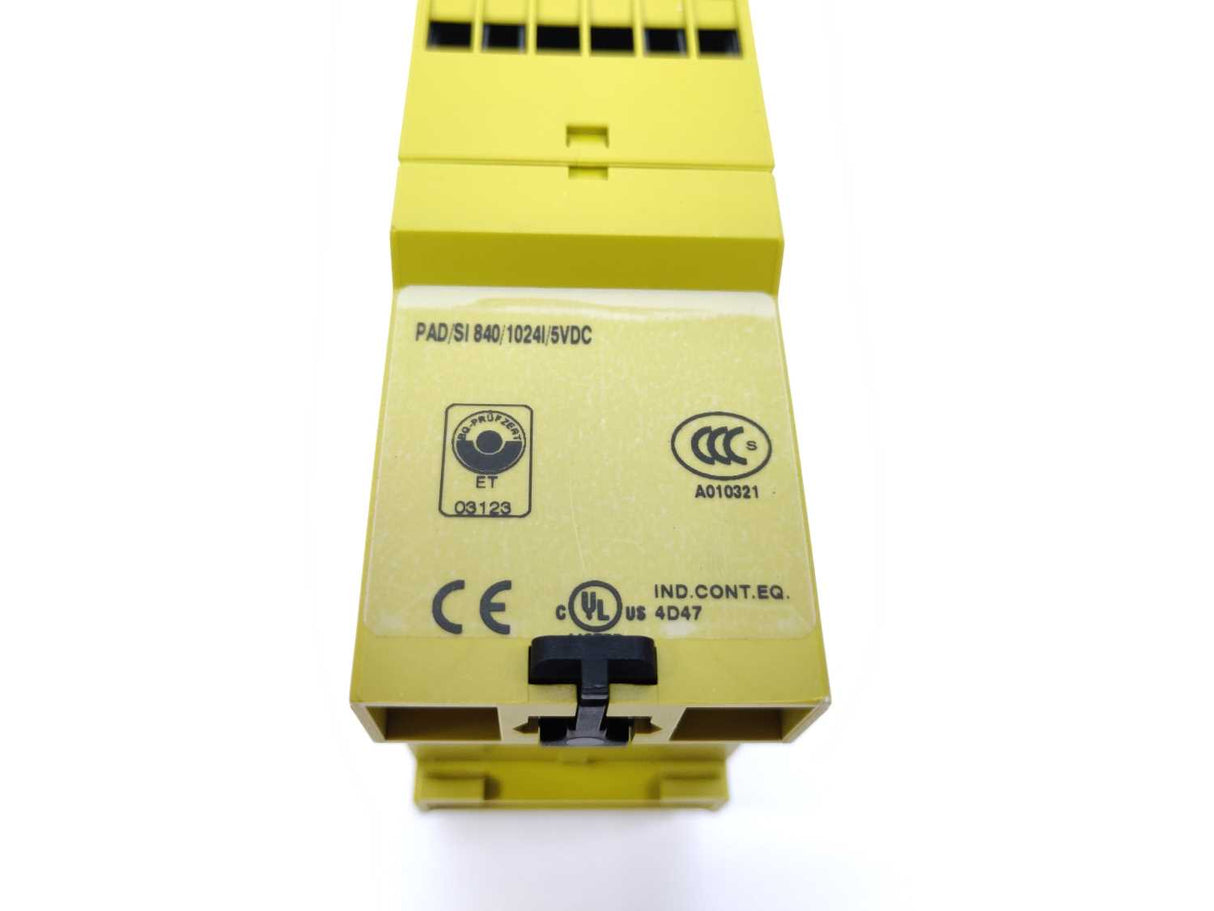 Pilz 774407 Safety Relay 5VDC 0.6W 10mA