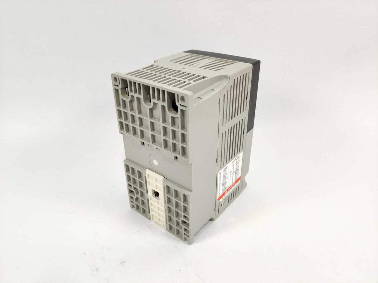 AB 22B-A2P3N114 Series A PowerFlex 40- 0.4 kW (0.5 HP) AC Drive