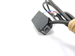 KEYENCE  PZ-V31P Square Reflective Photoelectic Sensor