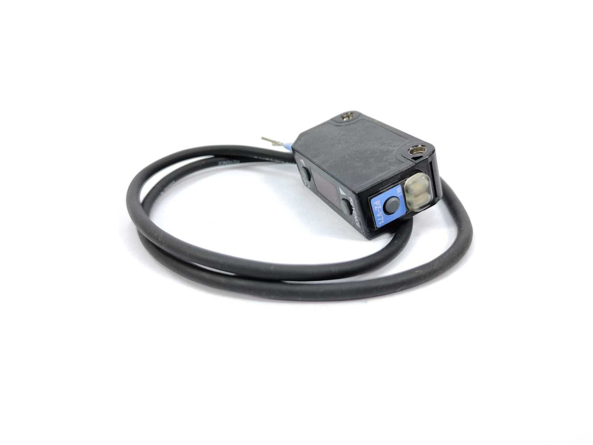 KEYENCE  PZ-V71 Square Reflective Photoelectic Sensor