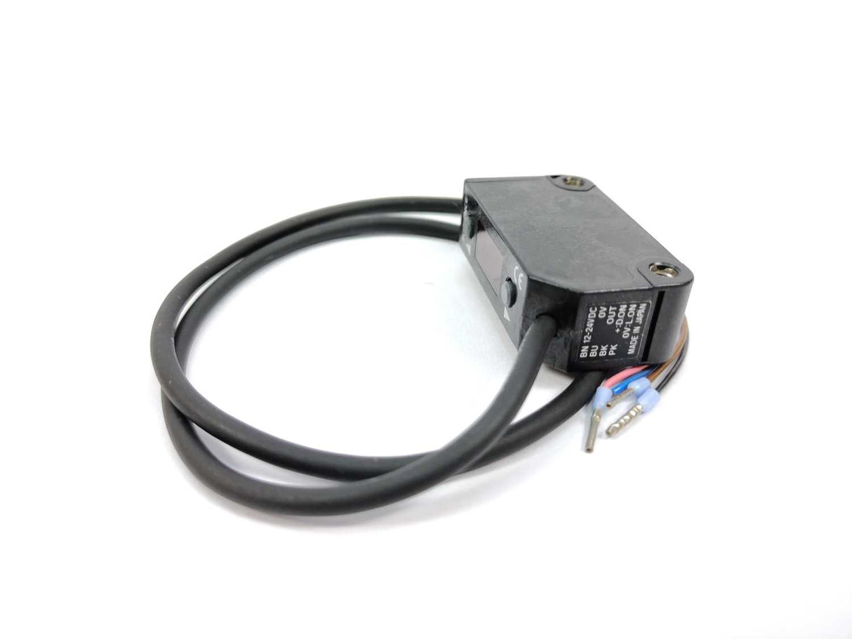 KEYENCE  PZ-V71 Square Reflective Photoelectic Sensor