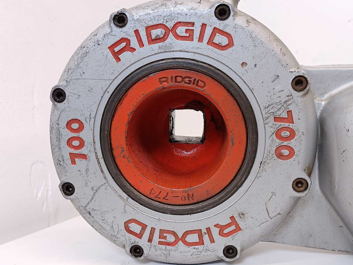 RIDGID 700 230V Power Drive Pipe Threader w/ 774 Square Adapter