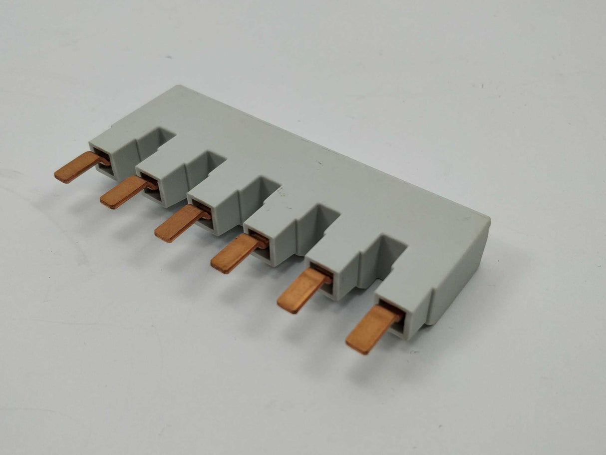 Siemens 5ST3664-0HG Busbar UL 489 9 Pcs.