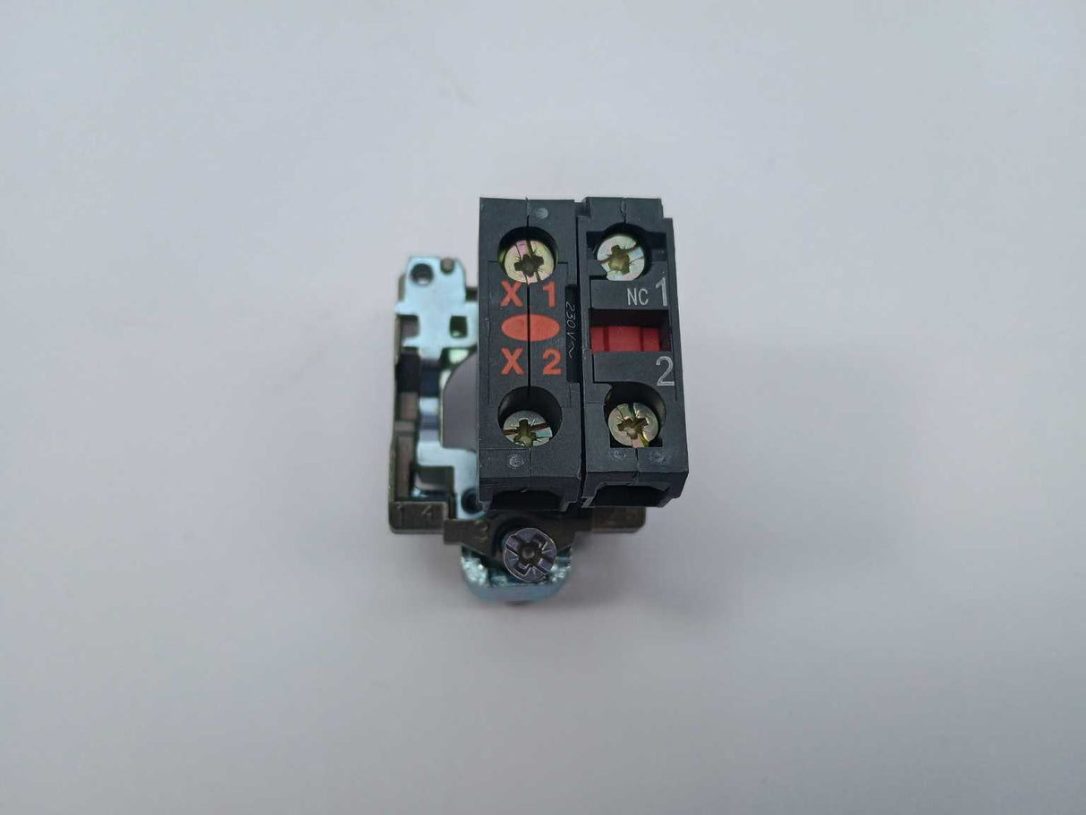 Schneider Electric ZB4BW0M42 Light Block